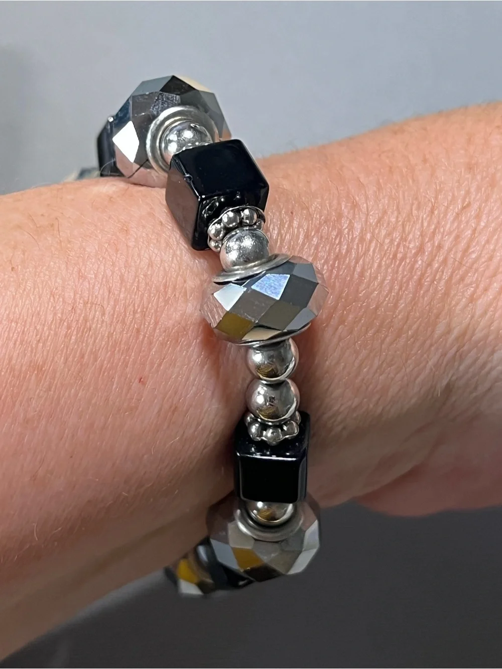 NWOT gorgeous sparkly black & silver tone bracelet. fits my 7” wrist comfortably